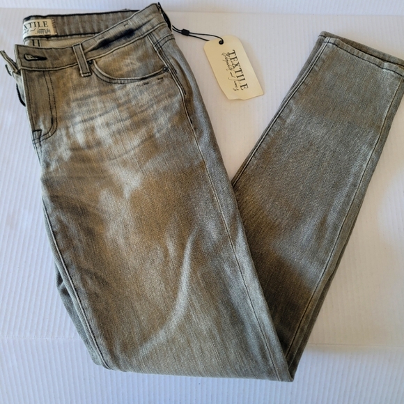 Elizabeth And James Textile Womens Jeans NWT Low Rise Zip Fly Gray Size 28x31 - Picture 1 of 5